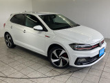 ●Volkswagenを知り尽くしたスペシャリストが隅々まで整備●各モデルの情報がインプットされた専用テスターで過去の細かな不具合を確認。モデルごとや部位ごとに専用スペシャルツールを用いて整備します。