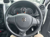 運転時に使用する部分になります。握りやすく、回しやすいかが運転ストレスを左右しますね。