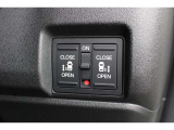 便利な両側パワースライドドア搭載で運転席で開閉出来ます。