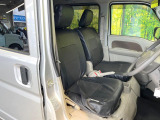 運転席シート廻りは使用感も少なく、良好な状態となっています。前オーナー様が丁寧に使っていたことがよくわかりますね。
