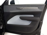運転席ドアトリム