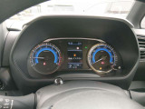 燃費・航続可能距離・時計・外気温度等様々な情報を表示!各種車両の設定も出来ます