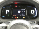 視認性の良いスピードメーターですね。夜も見やすく表示されますので運転が楽しくなります。