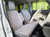 運転席シート廻りは使用感も少なく、良好な状態となっています。丁寧に使われていたことがよくわかりますね。