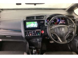 【前方視界】開放的な前方視界!運転がしやすく疲れにくいです♪窓が大きく、見通しがとっても良いおクルマですよ♪