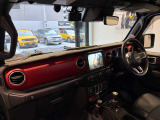 見晴らしの良い運転席で、室内空間も広くなっております。