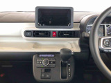 温度を設定すれば、自動で車内の温度管理をしてくれる優れものです♪ATミッションで運転楽々