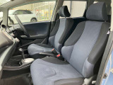 運転席は特等席!高さの調整も可能ですので、自分に合った目線の高さに合わせられますよ!!