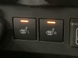フロント両席にはシートヒーターが付いています!寒い日に便利な装備ですね。