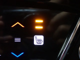 運転席と助手席には、【シートヒーター】が装備されています。温度調整も切り替えができお好みの設定で快適なドライブを楽しめます。腰から下が暖まると、暖房よりも体があったまりますよ。