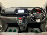 前回りはスッキリしているので運転しやすいクルマとなっています。