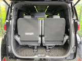 普段のお買い物や通勤、送迎等に十分な荷室スペースを確保しております。セカンドシートを倒すと、大きな荷物の積載も可能です♪