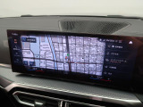 【純正ナビゲーション】BMWのナビゲーションは操作性も良く、詳細な地図情報と交通状況を見やすく表示し、快適なドライビングをサポートしながら目的地までナビゲートします