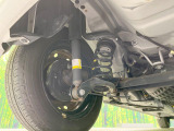 お車を安心してお乗りいただく為には、足回りの定期点検が欠かせません。サービスサポート(有償保証)では無料点検もご提供しており、安心のカーライフをお過ごしいただけるサポート体制が整っています。
