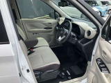 大きな窓で視界が良く運転がしやすいです