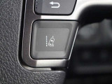 レーンディパーチャーアラート(LDA)車線逸脱防止支援システムが装備されています。