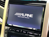 【アルパイン9インチナビ】人気の大画面ナビを装備。専用設計で車内の雰囲気にマッチ!ナビ利用時のマップ表示は見やすく、テレビやDVDは臨場感がアップ!いつものドライブがグッと楽しくなります♪