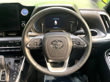 【純正革巻きステアリング】上質な革を使用することで、手にしっかり馴染みとても運転しやすいハンドルです♪