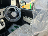 ハンドルも操作性良好です!車内もクリーニングしてのお引渡しになります。
