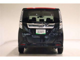 明るく視認性の良いLED式テール&ハイマウントストップランプ採用で、後続車に対して自車の存在をアピールすることて安全性を高めます!