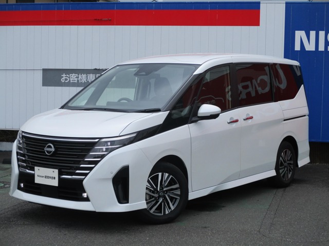 セレナ 1.4 e-POWER ハイウェイスターV 