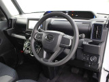 運転席廻りです。