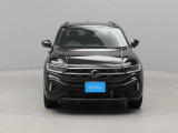 LEDマトリックスヘッドライト「IQ.LIGHT」を搭載。フロントカメラで対向車や先行車を検知し、LEDを個別に点灯・消灯の制御をすることで、配光を可能にした最新のヘッドライトシステムです。