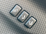 【メモリー機能付きパワーシート】ドライバーごとに設定したシート位置を記憶して、ボタン一つで切り替えできる便利な機能!運転する方が複数名いらっしゃるご家庭におすすめです♪