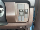 電動格納式ドアミラー付きです☆