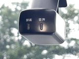 ドライブレコーダー装備です!もしもの時やあおり運転など、映像記録は証拠になるのであると安心ですね!
