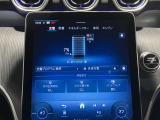 始めてお乗りになってもわかりやすいスイッチ類やコックピットも、人間工学を基に設計されており操作が扱いやすく工夫されております。