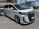 日本全国への納車も経験豊富な私たちにお任せ下さい!株ゼロと提携ネットワークと併せ、自社ローダーでの納車などもご自宅、またはご指定場所までOK!*引取りにご来店の際は、車検証登録済みでお渡しとなります。