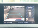 ●ガイドライン付きバックカメラ:不安な駐車もこれで安心!ガイドライン付きなので狭い箇所での駐車もラクラクです!