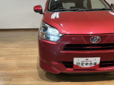 LEDヘッドライトを装備!暗い道も白い光で照らして安全に運転出来ます。