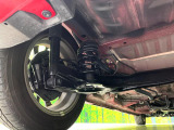 お車を安心してお乗りいただく為には、足回りの定期点検が欠かせません。サービスサポート(有償保証)では無料点検もご提供しており、安心のカーライフをお過ごしいただけるサポート体制が整っています。