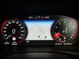 運転にかかわる主要な情報は、12.3インチのデジタル液晶ドライバーディスプレイにわかりやすく表示されます。お好みの表示パターンと背景色へと変更できますので、状況に合わせてお選びください。