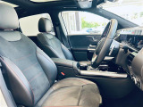 ◆LIBERALAは、輸入車選びの新たなスタイルを提案するインポート・セレクト・ブランドです。オーナー様となる方がクルマから直接感じる感性を第一にした、最良の一台との出会いをコーディネートいたします。
