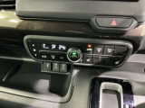フロント両席にはシートヒーターが付いています!寒い日に便利な装備ですね。