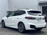 BMW Premium Selection保証では、ご購入後2年間に渡り走行距離無制限で、エンジン・ブレーキ・ミッション等のメイン部分に関しまして、万が一修理・整備が必要になりました際に部品・工賃無料にて対応いたします。