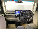 機能的なコックピット。快適な運転を楽しめます。