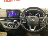 運転席周辺のスマートなレイアウトが、操作のしやすさを実現。快適なドライブをサポートします。