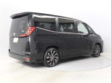 中古車の総合評価や内外装の状態などをひと目で分かるよう、トヨタ車のプロの検査員が実施した「車両検査証明書」をご用意しています。