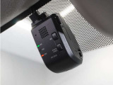 ◆ドライブレコーダー◆映像・音声などを記録する自動車用の装置です。 もしもの事故の際の記録はもちろん、旅行の際の思い出としてドライブの映像を楽しむことができます。