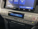 左右独立温度コントロールフルオートエアコンです。運転席、助手席それぞれで独立して温度設定ができます。冷え性の方が乗っても安心ですね♪