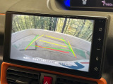 【バックカメラ】駐車時に後方がリアルタイム映像で確認できます。大型商業施設や立体駐車場での駐車時や、夜間のバック時に大活躍!運転スキルに関わらず、今や必須となった装備のひとつです!