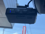 ドライブレコーダーは運転時はもちろんのこと、駐車場内でエンジンを切っている時でも当たった振動を元に電源が自動で入るので当て逃げ防止にもなります。