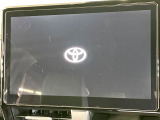 【10.5インチナビ】高級感とインパクトのある大画面ナビを装備。各種オーディオ操作はもちろん、スマホ連携もできる利便性の高いナビです♪