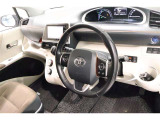 ■見通しのよいすっきりとした視界で、誰でも運転しやすいです。運転のしやすさは疲れにくさにも繋がりますよ♪