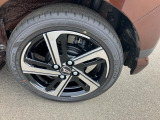 車両本体価格の一部を残価として据え置くことで、月々のお支払いを抑えることが出来ます。詳しくは、当店スタッフまでお気軽にお問い合わせください。