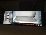 パノラミックビューモニター付きです。車両を上から見たような映像を画面に表示。運転席からの目視だけでは見にくい、車両周辺の状況をリアルタイムでしっかり確認できます。